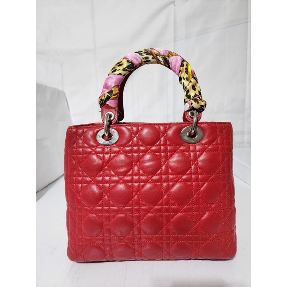 Authentic CHRISTIAN DIOR Lambskin Cannage Medium Lady Dior Red - Picture 4 of 15